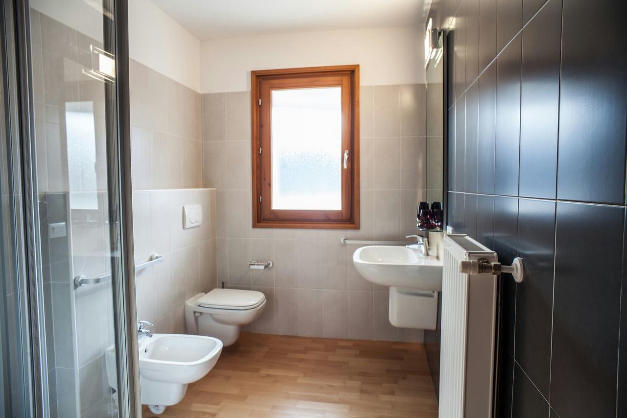 Hotel Pramaggiore Forni di Sotto Luaran gambar